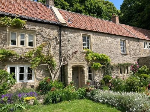Shepton Mallet Bed & Breakfast | Maplestone