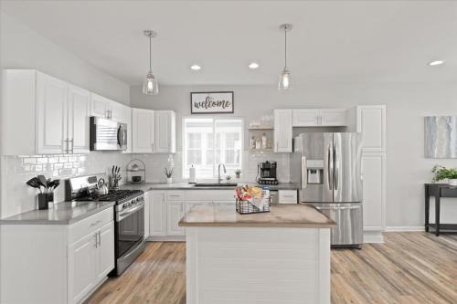 Mapleton/Fall Creek House | Mapleton - Workfriendly, football table, yard, free parking