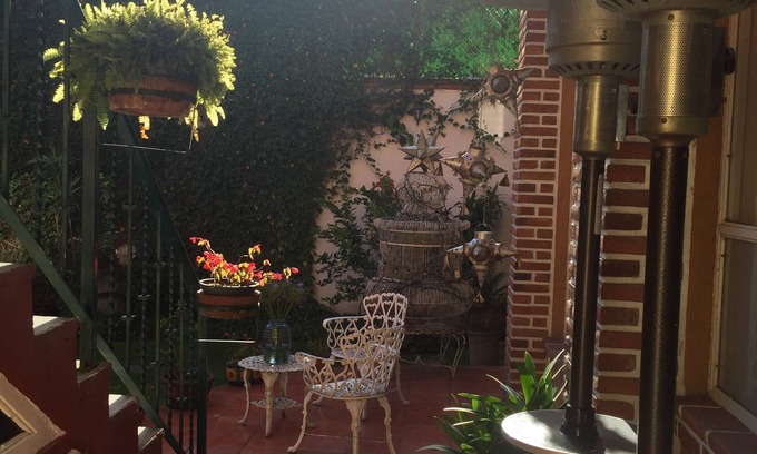 Del Carmen House | María del Alma Guest House