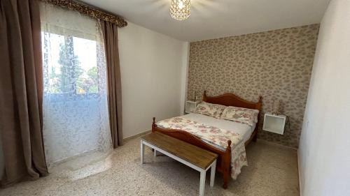 La Linea de la Concepcion Apartment | Mar y Gibraltar: ¡Tu Refugio!