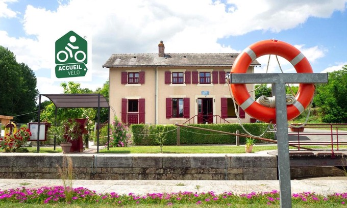 La Jaille-Yvon Hostel | MARA RIVIERE Gîte d'étape sur la Vélo Francette