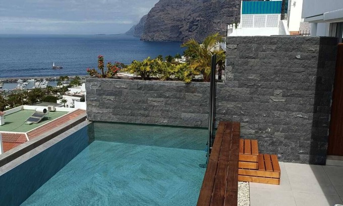 Los Gigantes Apartment | Maravilloso Triplex con Pisicna Privada, Jacuzzi y Sauna en los Gigantes