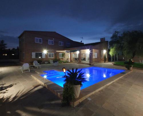 La Pobla de Vallbona Bed & Breakfast | Maravisa