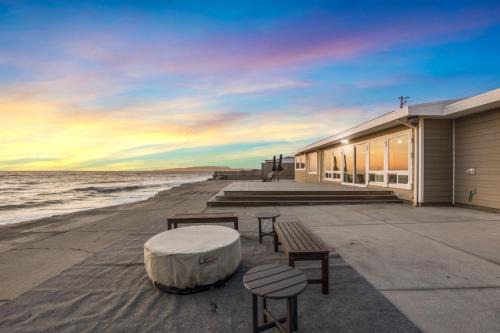 Sharp Park House | # Marbella Lane-Oceanfront Retreat - Stunning View