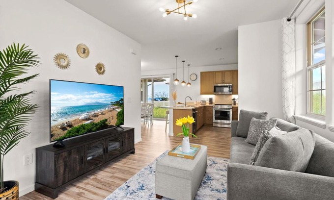 Makaha Valley House | @Marbella Lane-Stunning OC + MT views in EACH room