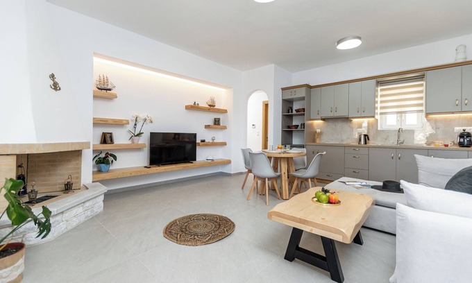 Glinado Apartment | Marble Arch! Beautiful two bedroom apartment