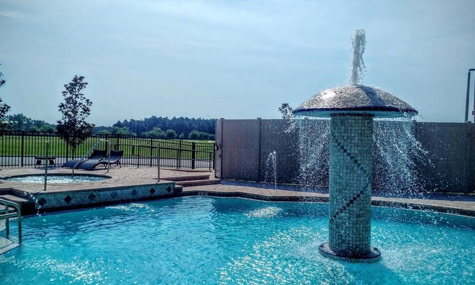 East Arlington Hotel | Marble Waters Hotel & Suites, Trademark by Wyndham