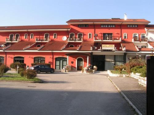 Teggiano Hotel | MARCHESINA RESORT srls