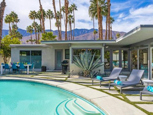 Deep Well Ranch Villa | Marcia! Marcia! Marcia! by ACME House Company