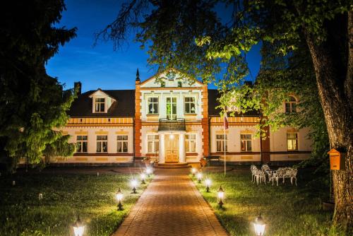 Sarkani Hotel | Marcienas Muiza & SPA
