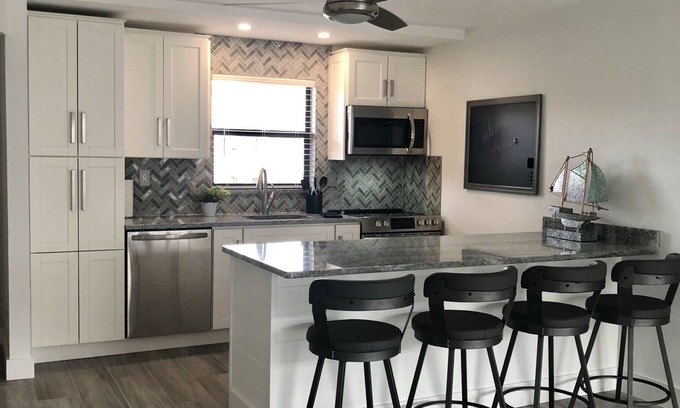 Marco Island Condo | Marco Island Riverfront Anglers Cove Condo -Enjoy Summer Rates!