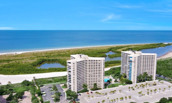 Marco Island Condo | Marco Island - South Seas :2-Bedroom/2-Bath Condo.