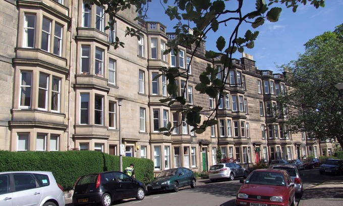 Merchiston Apartment | Mardale Crescent [380] is a Spacious top floor apartment in green Merchiston area