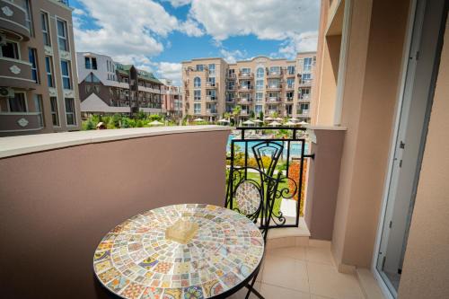 Ravda Apartment | Marea Garden, Ravda - 1BD Apartment with Pool by Flat Mаnager