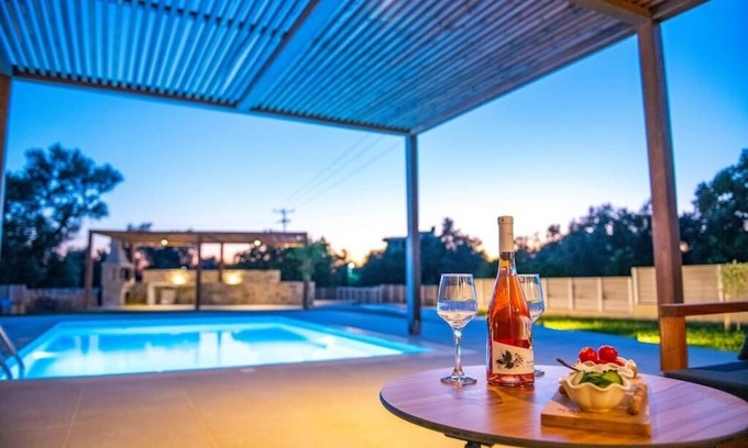 Tymbaki Villa | Marelia Villa 2 - Unique quiet villa with stunning view of Psiloritis Mountain