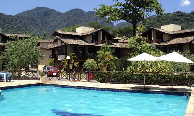 Maresias Ski Chalet | MARESIAS - Beachfront - Cond. Closed - Heated Pool !