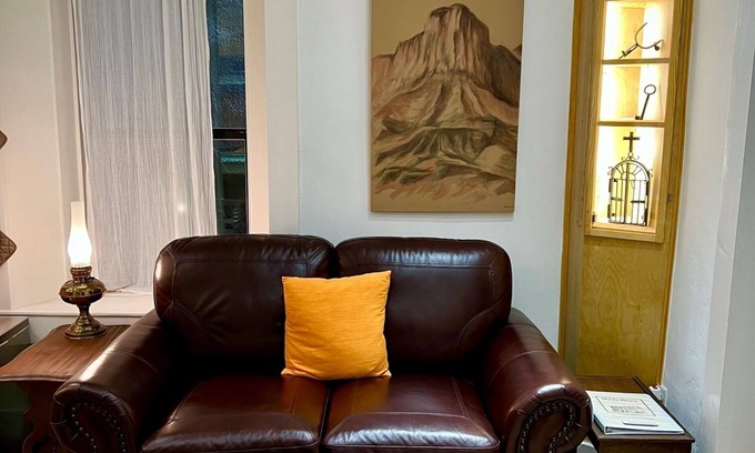 Marfa Apartment | Marfa House Fronteriza-Central and Accessible