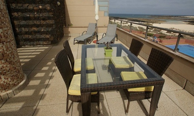 Los Lagos Apartment | Marfolin 27. El Cotillo, Fuerteventura. Beach front apartment with sea views