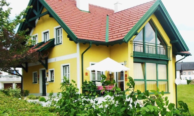 Sarleinsbach Apartment | Marga's Ferienwohnung - Appartement/fewo, Dusche, WC, 2 Schlafräume
