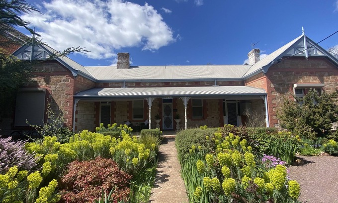 Appila Villa | ‘Margaret Villa’ Circa 1890- gateway to the Southern Flinders Ranges!
