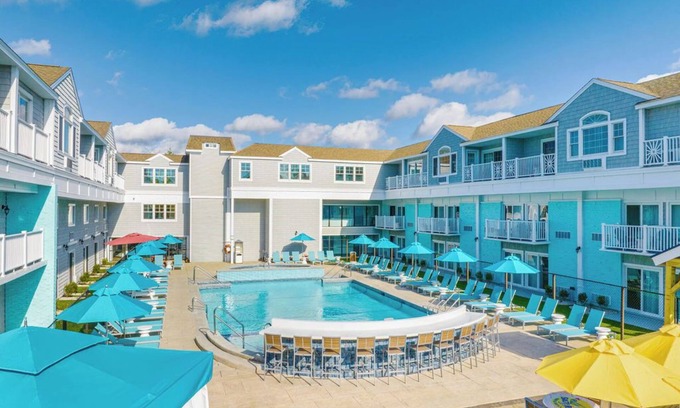Hyannis Resort | Margaritaville Resort Cape Cod