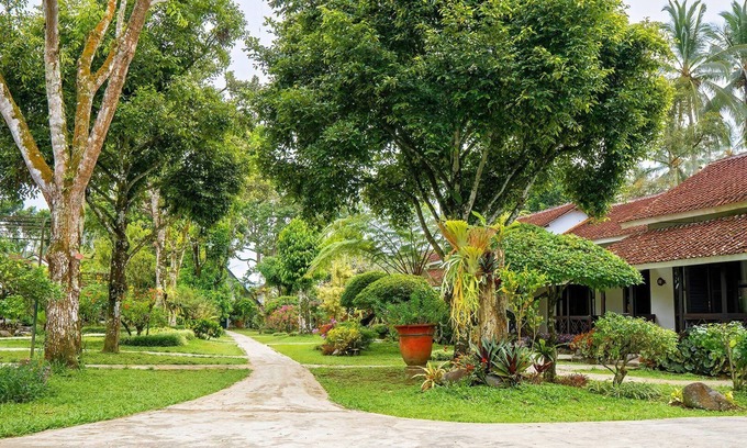 Kalibaru Hotel | Margo Utomo Eco Resort