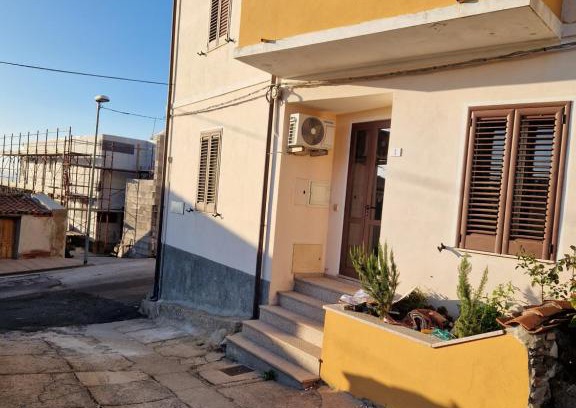 Scano di Montiferro House | Mari e Monti