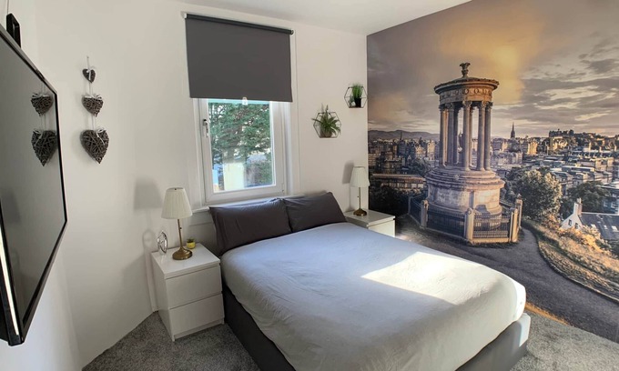 Restalrig Apartment | Maria - Nice quiet city center apartment.