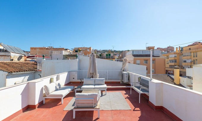 Ciudad Jardin House | Maria Tubau (Without Deposit), Málaga