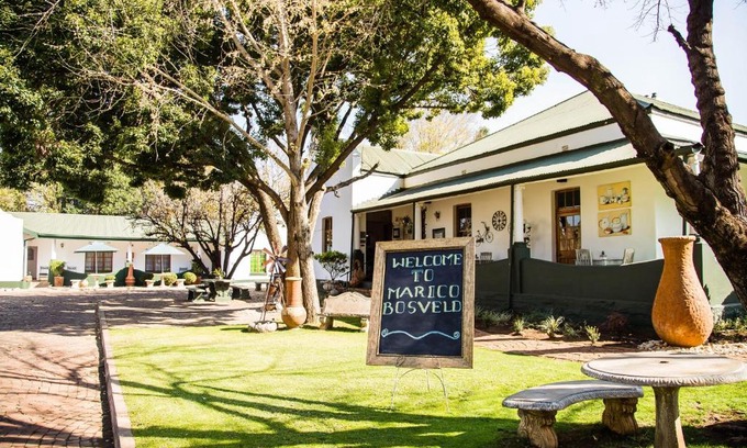 Zeerust House | Marico Bosveld Guesthouse