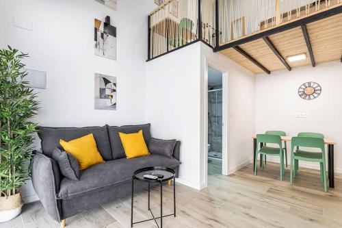 Sant Antoni Apartment | Marie Curie Flats, Lovely Duplex 2