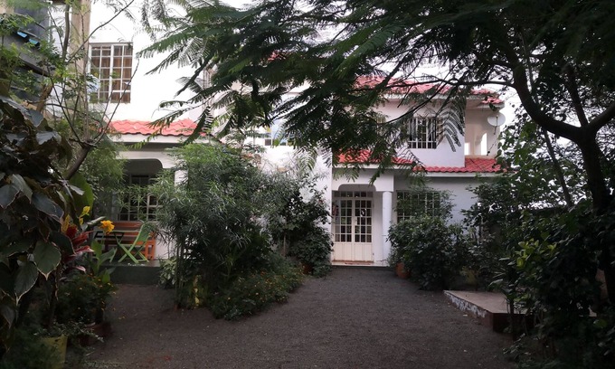 Amboseli Bed & Breakfast | Marigold Park B&B