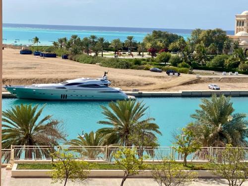 Bay La Sun Apartment | Marina Deluxe 2, family only