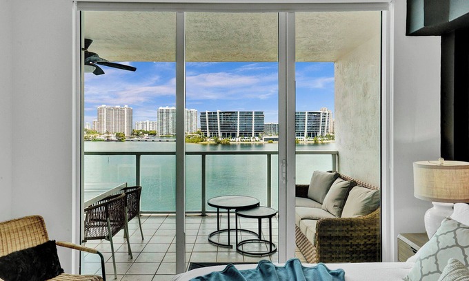 Sunny Isles Beach Condo | Marina Bay Sunny Isles