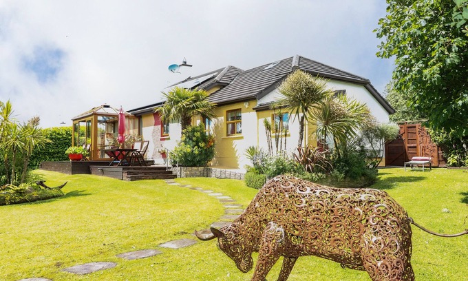 Belleek Cottage | MARINA HOUSE, family friendly, character holiday cottage in Belleek