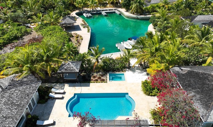Hartswell House | Marina House - Stunning Waterfront Home With Marina & Pool