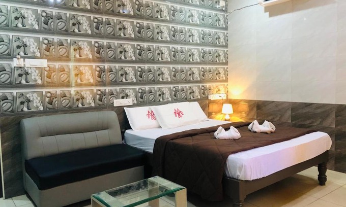 Triplicane House | MARINA PALACE
