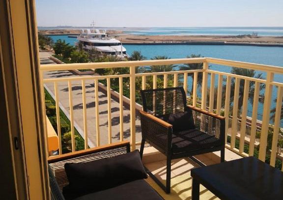 Bay La Sun Apartment | Marina Direct Sea View