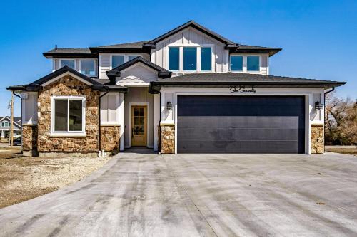 Garden City House | Marina View at Daisy Bay