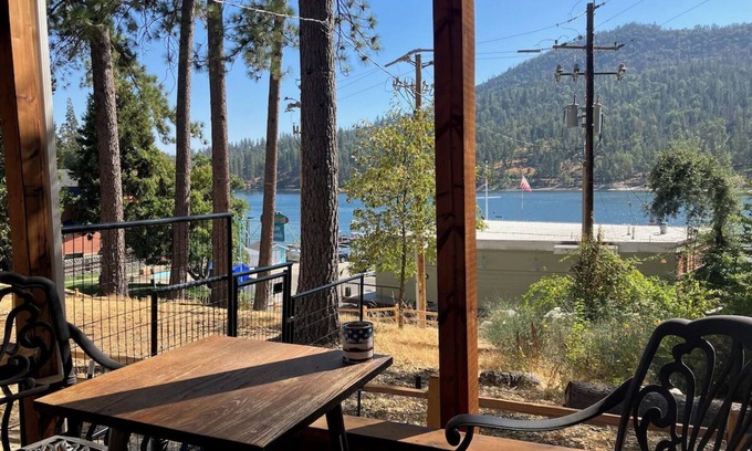 Bass Lake Apartment | Marina View Daze Lakeview 1-bedroom 1 bathroom. Covered patio, BBQ & Fire Pit.