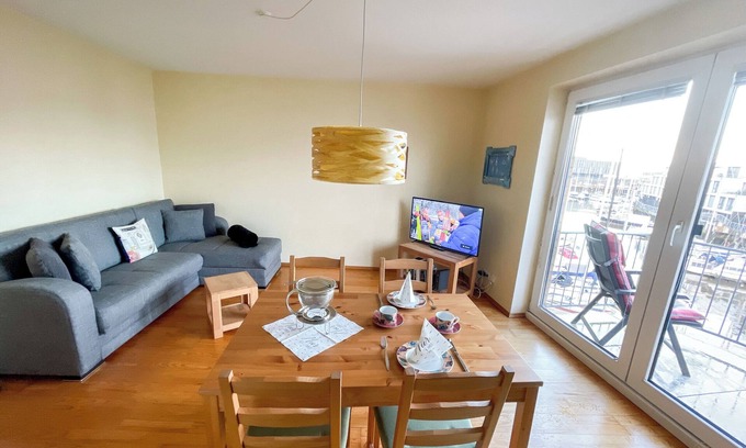 Cuxhaven Apartment | Marina view - vacation apartment with marina balcony