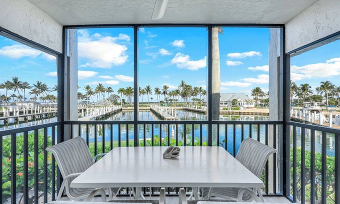 Captiva Condo | Marina Villa 705- Brand New To Rental Program