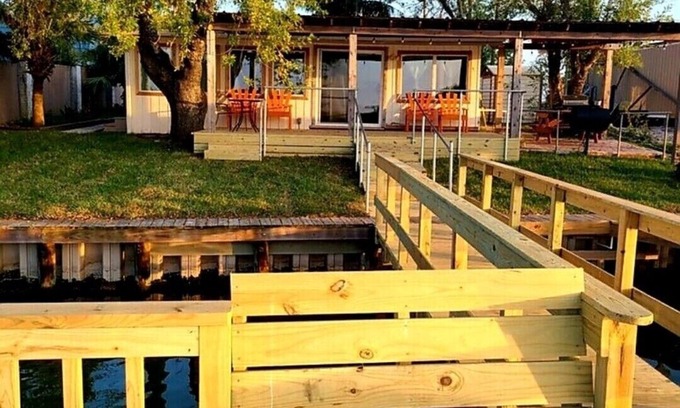 Arroyo City Cottage | Marina’s Cozy Cottage. Family friendly with cold AC in summer and warm winters!