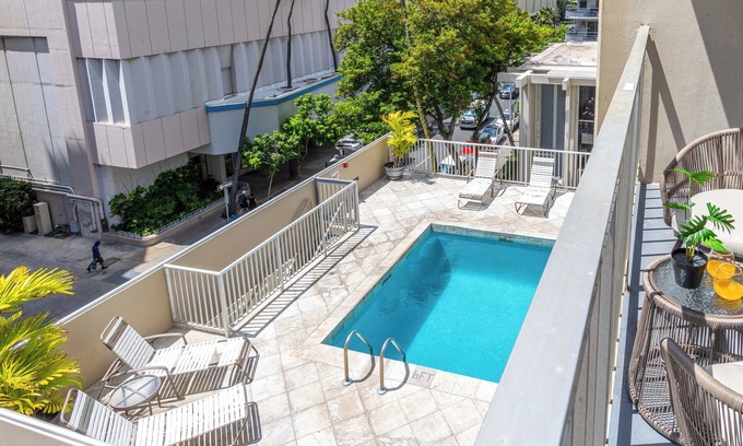 Waikiki Condo | Marine Surf by Tropical Escapes Realty