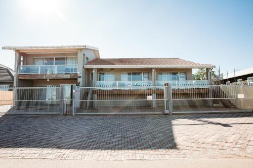 Port Elizabeth Apartment | Marine48 Self-catering Port Elizabeth