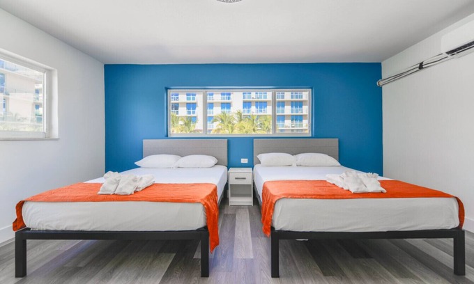 Hollywood Condo | MARINER M26 · Fantastic 1/1 Bedroom Steps away from the beach!