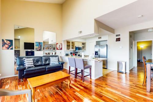 El Lago Apartment | Mariner Village 307