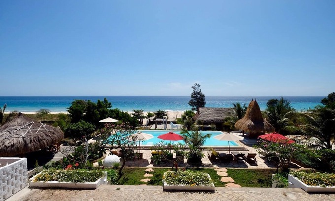 Tambolaka Bed & Breakfast | Mario Hotel and Cafe