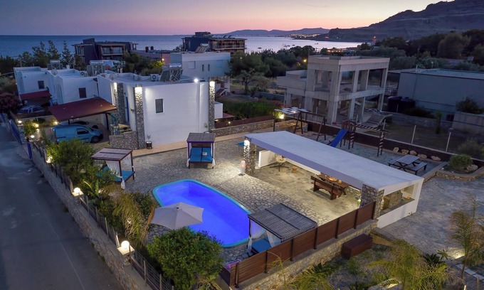 Lardos Villa | Maripaul Villa 120 meters from the sea
