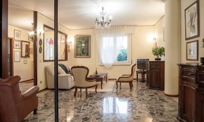 Treviso Apartment | Mariposa[30'from Venice] Free parking in luxury garden
